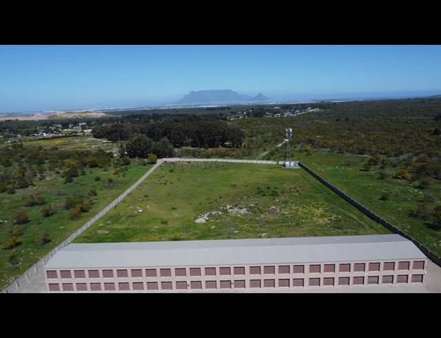 29,000M² INDUSTRIAL YARD FOR SALE IN CAPE FARMS